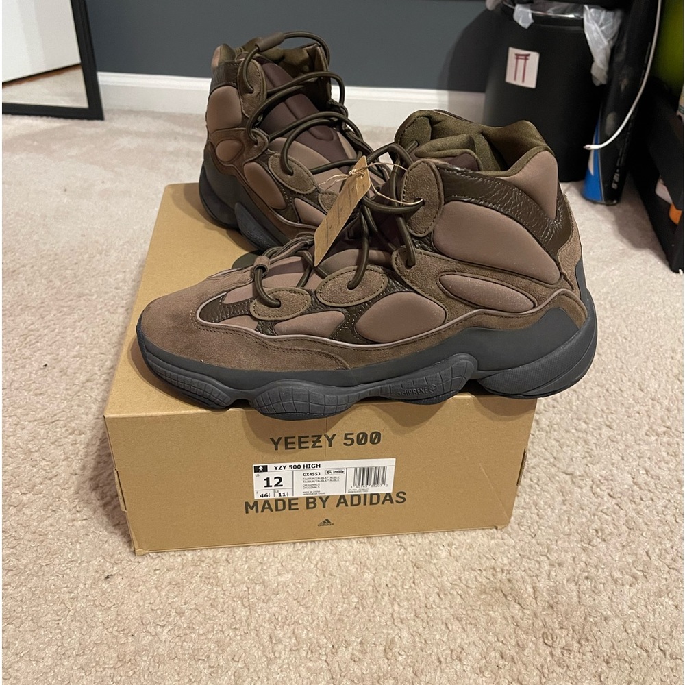 Yeezy 500 High - Picture 3 of 6